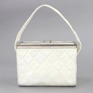 CHANEL Matelasse Vanity Hand Bag Leather White Purse 90271226